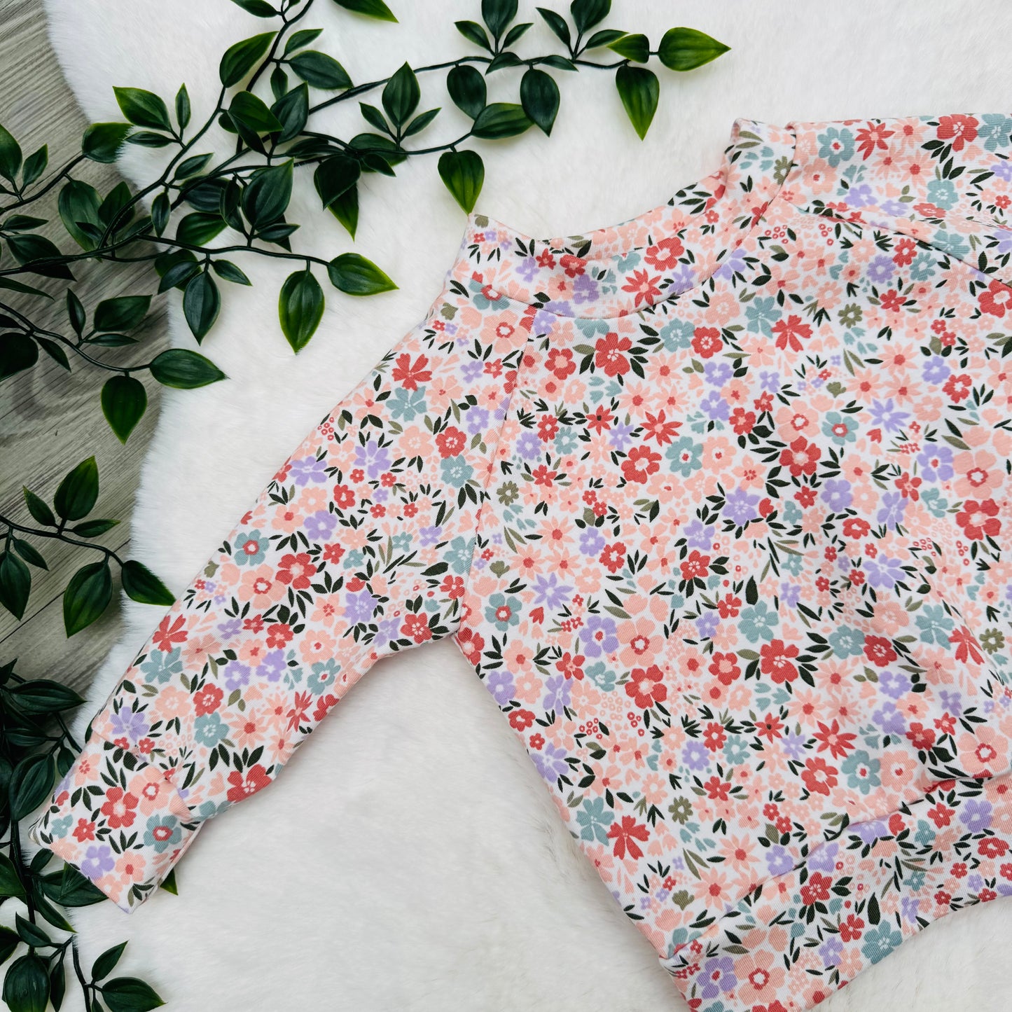 The Pretty Ditsy Floral Lounge Set