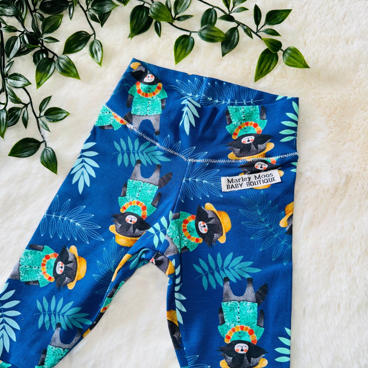 The Hawaiian Raccoon Leggings