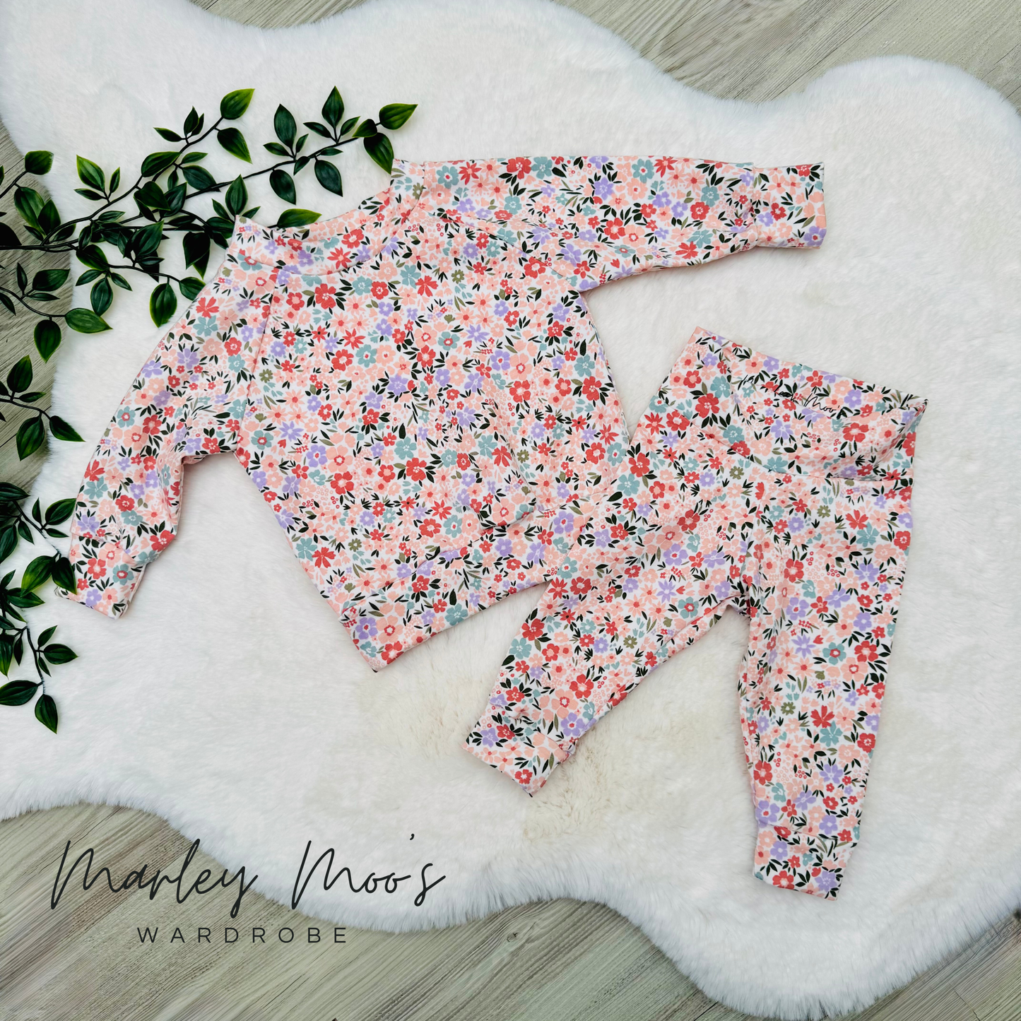 Pretty Ditsy Floral Lounge Set