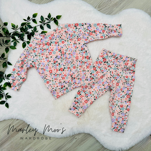 Pretty Ditsy Floral Lounge Set