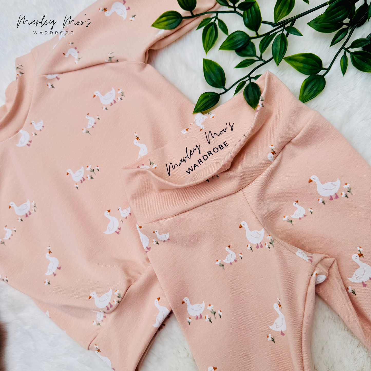 Pink Duck Lounge Set