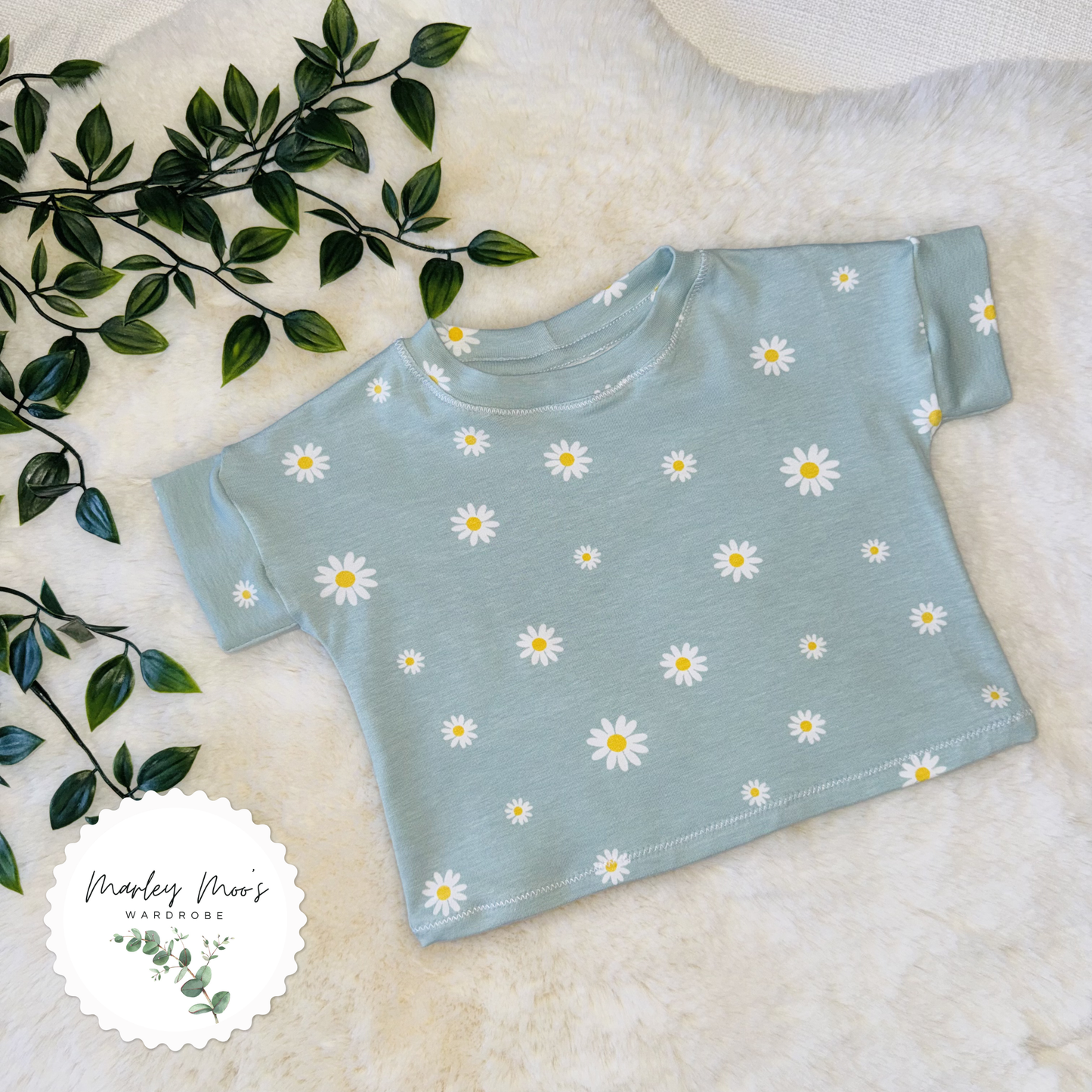 Mint Daisy Shorts And T-Shirt Set